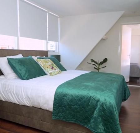Sidestreet House Villa ซานด์โวร์ต ภายนอก รูปภาพ